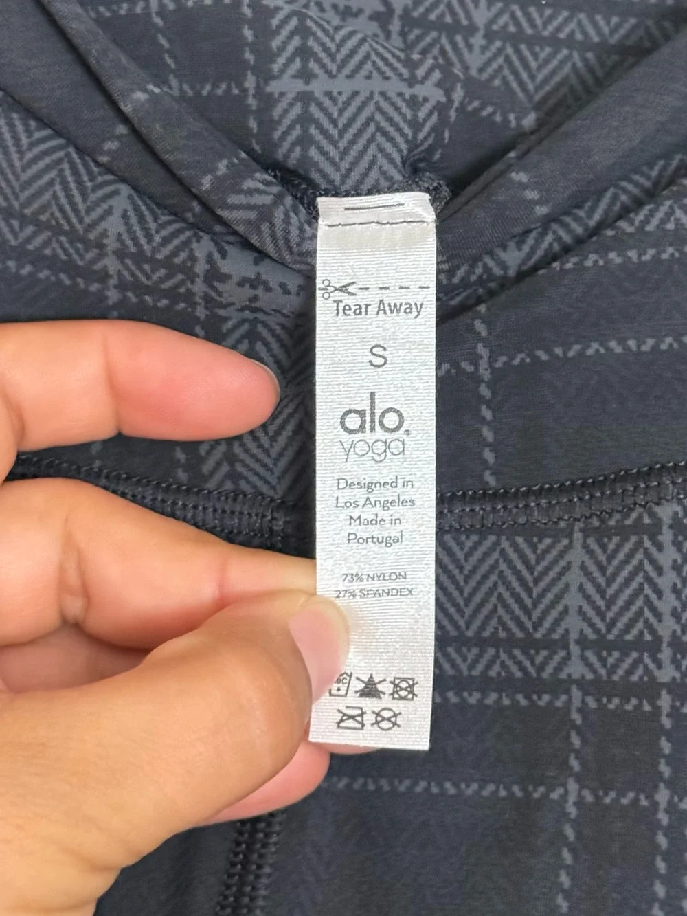 Alo Yoga High Waisted Vapor Legacy Plaid Leggings Black and Gray Size Small